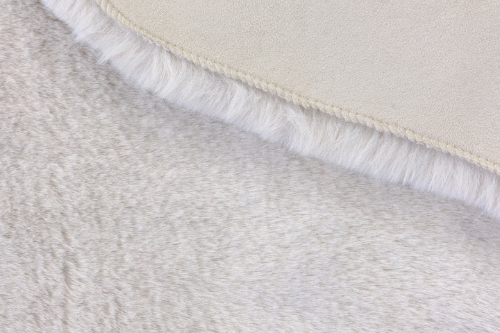 Dolce Vita Rug Rabbit Fur Carpets